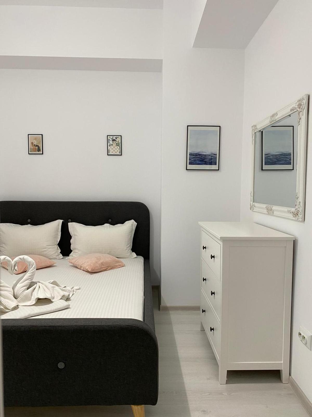 Luxury Glam Apartments Iasi At Lazar Palas Exterior foto